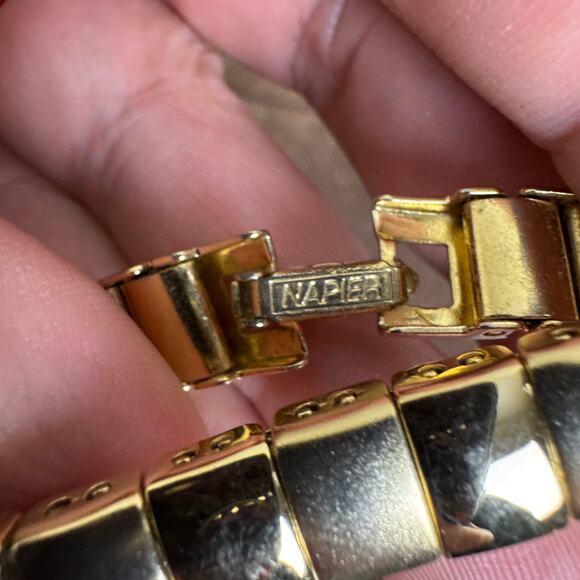 Napier Vintage Gold Tone Square Link Bracelet - Picture 6 of 6